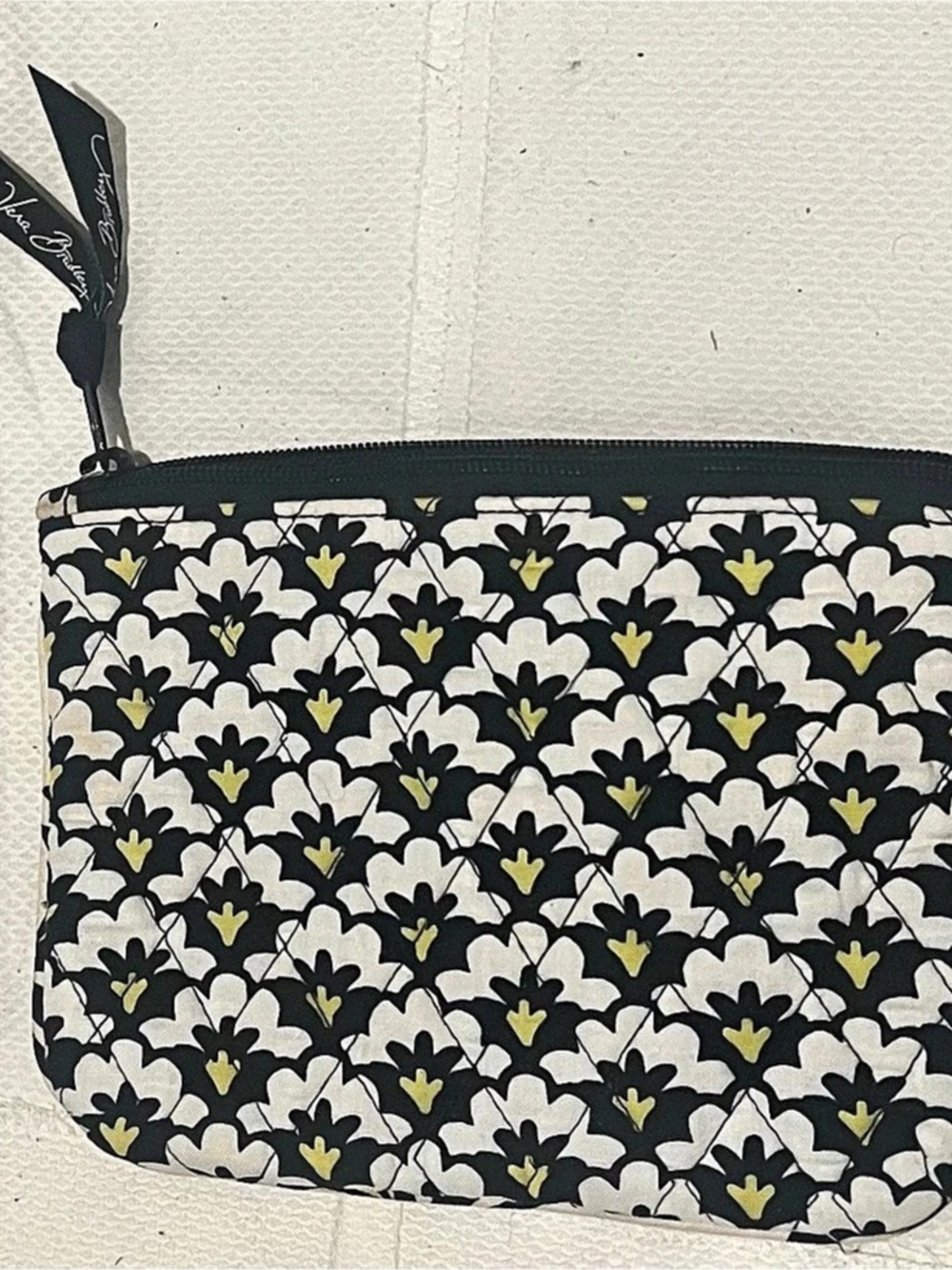 Vera Bradley Zip ID Case Floral Pouch Black & White